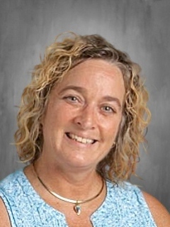 Image of Julie Knudsen